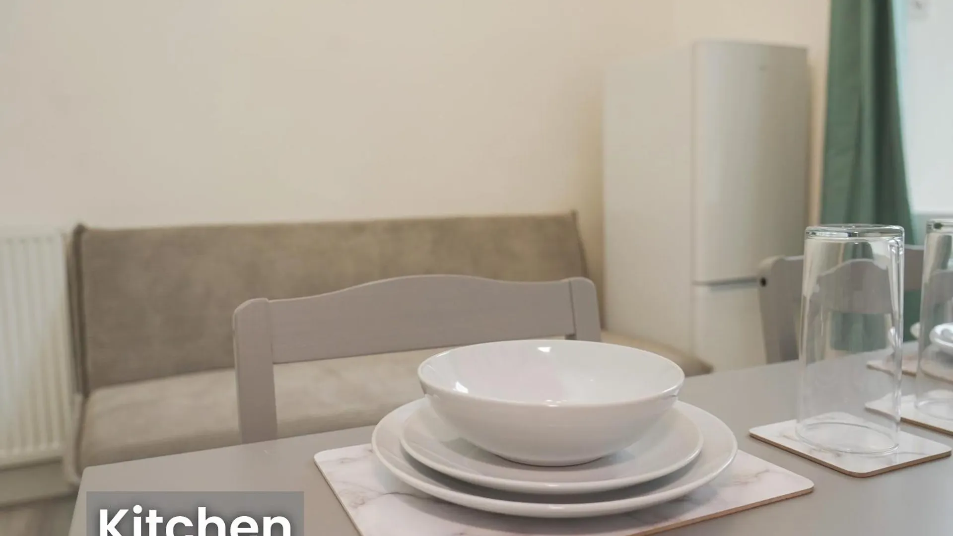 Edinburgh Modern Apartment In Haymarket, City Centre
